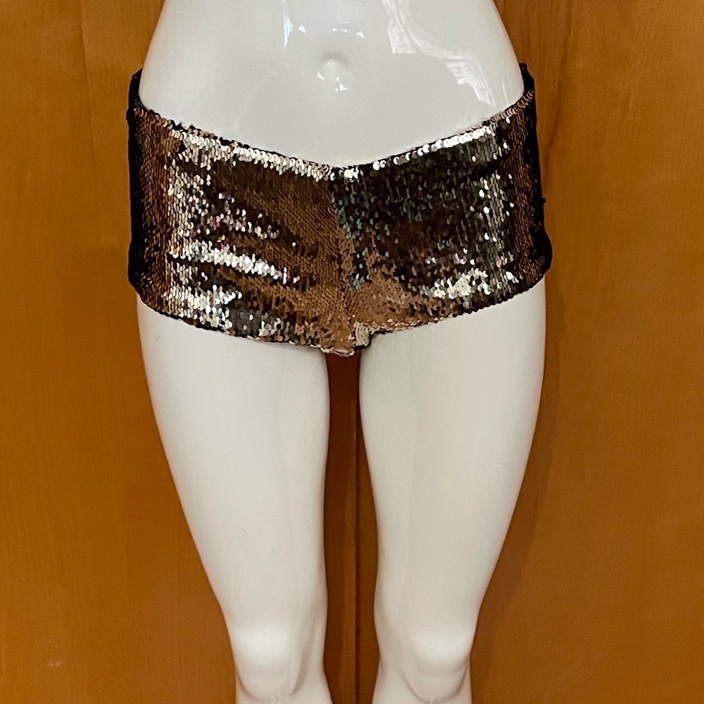 BodyRage Spencer’s Pole Shorts Size Small Sequins